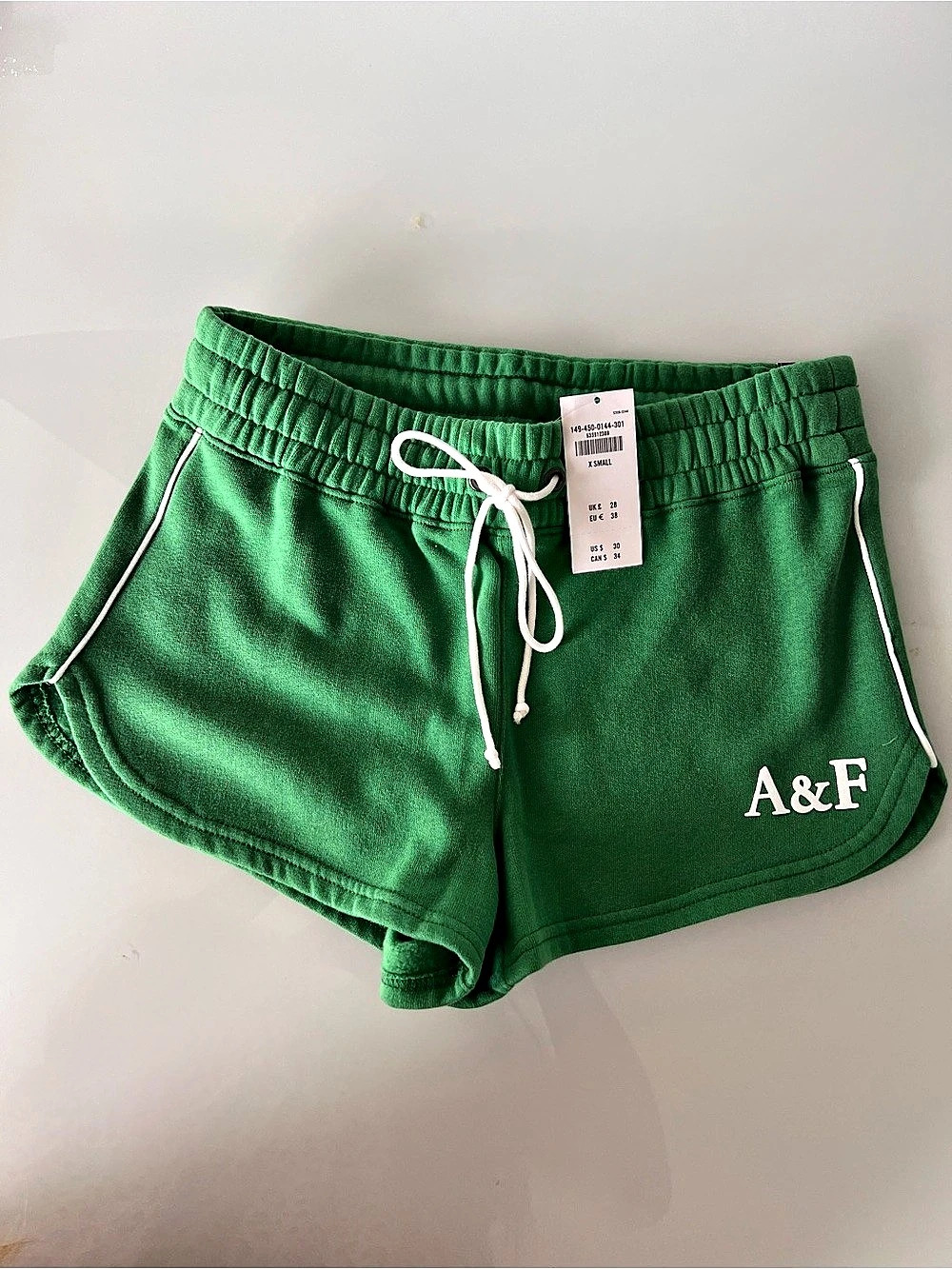 Abercrombie & Fitch Green Shorts – Size XS New NWT